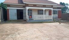 3 bedroom house for sale in Kisaasi at 300m