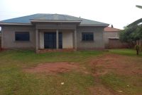 3 bedrooms house for sale in Kyanja Komamboga at 190m