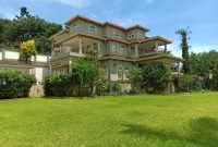 7 Bedrooms House With Swimming Pool For Sale In Mbuya On 75 Decimals At $2m