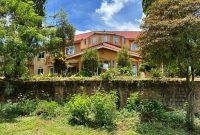 6 Bedrooms House For Sale In Kisaasi Kulambiro 60 Decimals At $450,000