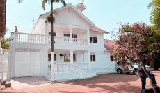 5 Bedrooms Lake View Mansion On Half Acre Freehold Land At 2.5 Billion Shillings