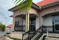 3 Bedrooms House For Sale In Gayaza Kiwenda 13 Decimals 270m