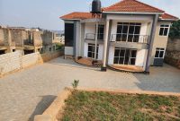 4 Bedrooms House For Rent In Kyambogo Kampala 1,100 USD Per Month