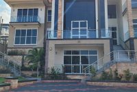 5 Bedrooms House For Sale In Lubowa 25 Decimals At 620,000 USD