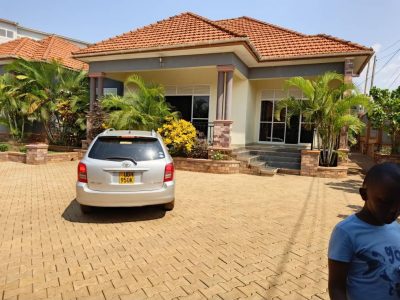 4 Bedrooms House For Sale In Kulambiro 22 Decimals At 650m