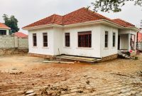 4 Bedrooms House For Sale In Bwebajja Entebbe Road 15 Decimals At 350m