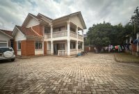 5 Bedrooms House For Sale In Ntinda Ministers Village On 16 Decimals At 850m