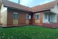 4 Bedrooms House For Sale In Ntinda Ministers Village On 18 Decimals At 850m