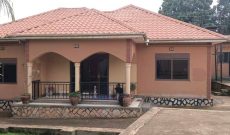 3 Bedrooms House For Sale In Kasangati 100x100ft At 170m