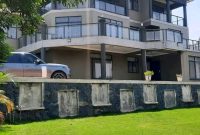 6 Bedrooms House For Sale In Mutungo Hill On 40 Decimals At 1m US Dollars