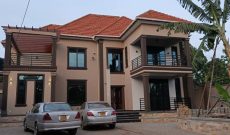 6 Bedrooms Mansion For Sale In Kasangati Kiti On 100x100ft At 580m Shillings