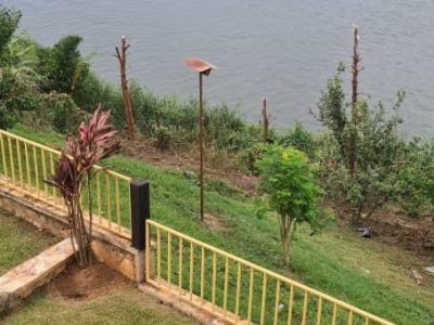 5 Bedrooms Mansion For Sale In Jinja By The Nile And Lake Victoria On Half Acre 400,000 USD