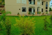 6 Bedrooms House For Rent In Mutungo Hill Kampala At $3,000 Per Month