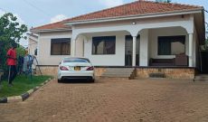 3 Bedrooms House For Sale In Muyenga Forest Village On 14 Decimals At 600m Shillings