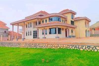 9 Bedrooms Mansion For Sale In Najjera On 70 Decimals At $550,000