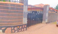 3 Bedrooms House For Sale In Kira Bulindo On 12 Decimals At 190m