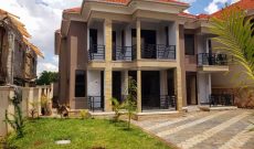 8 Bedrooms House For Sale In Kyanja 20 Decimals At 1.1 Billion Shillings