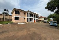 10 Bedrooms Spacious Property For Sale In Muyenga On 40 Decimals At $399,000