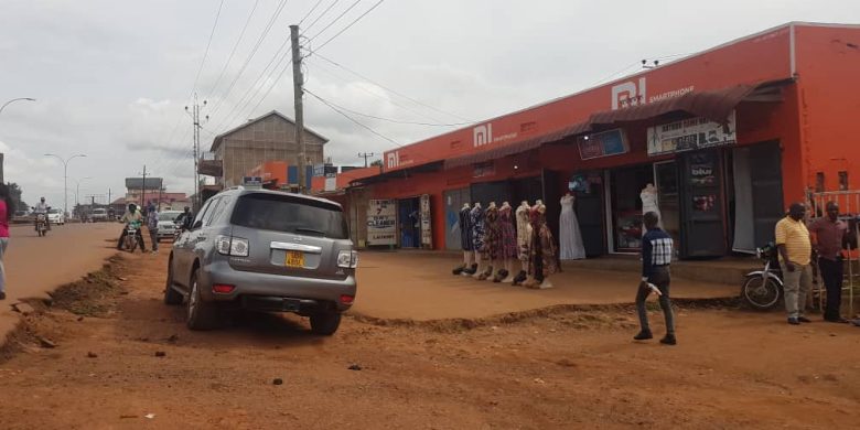 commercial shops for sale in Najjanankumbi 9m monthly at 1 billion shillings