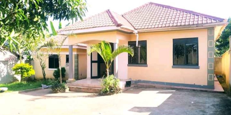 3 bedroom house for sale in Namugongo Bukerere at 100m