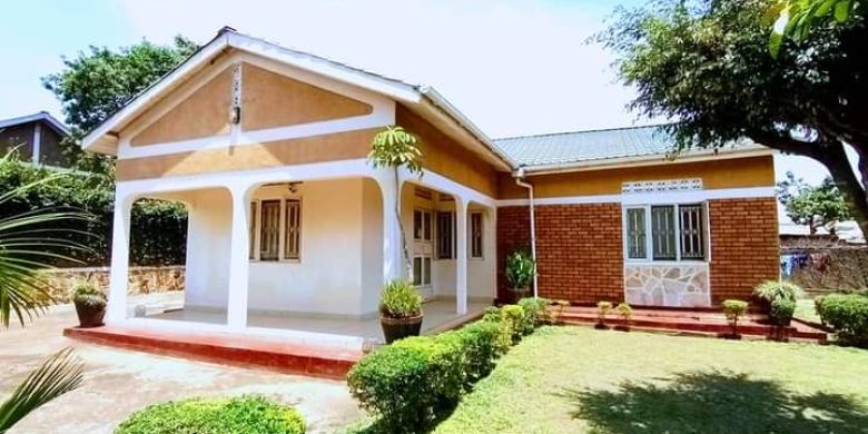 3 bedroom house for sale in Namugongo at 170m