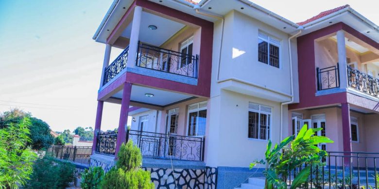 6 Bedroom house for sale in Zana Bunamwaya 30 decimals at 750m shillings