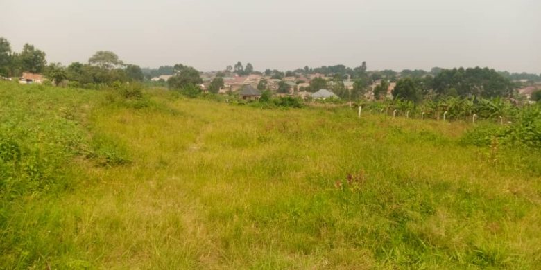 20 decimals plot of land for sale in Kyanja at 200m