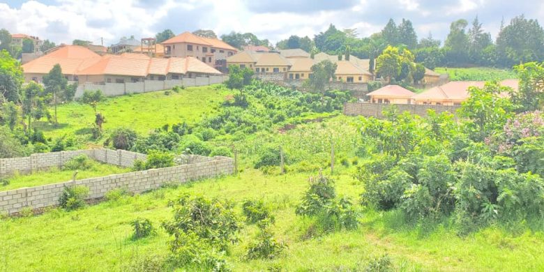 15 decimals plot of land for sale in Kyanja at 220m