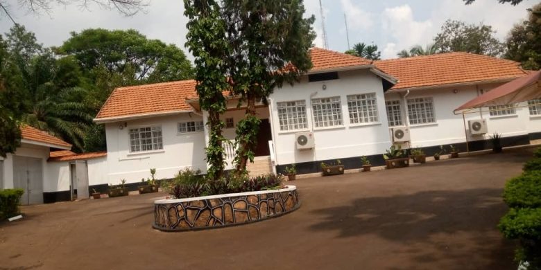 4 bedrooms house for rent in Kololo at 3,500 USD