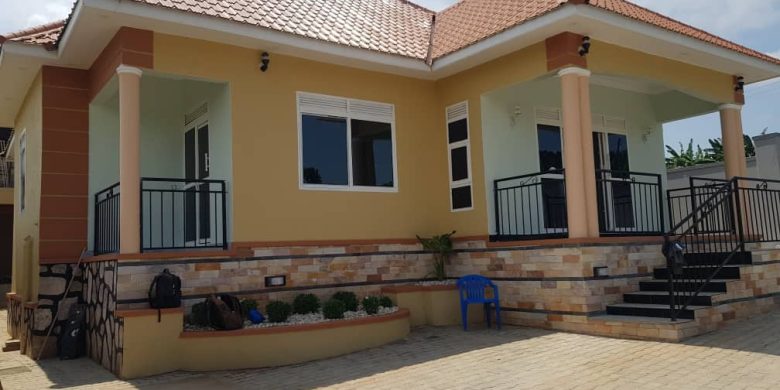 3 bedrooms house for sale in Namulanda at 280m