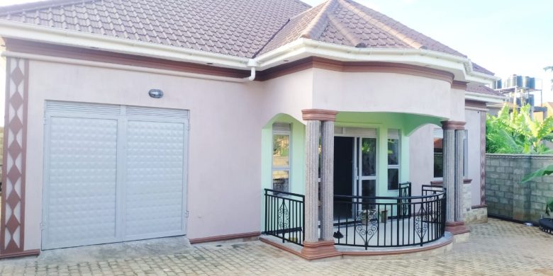 3 bedrooms house for sale in Bweyogerere Kiwanga 230m