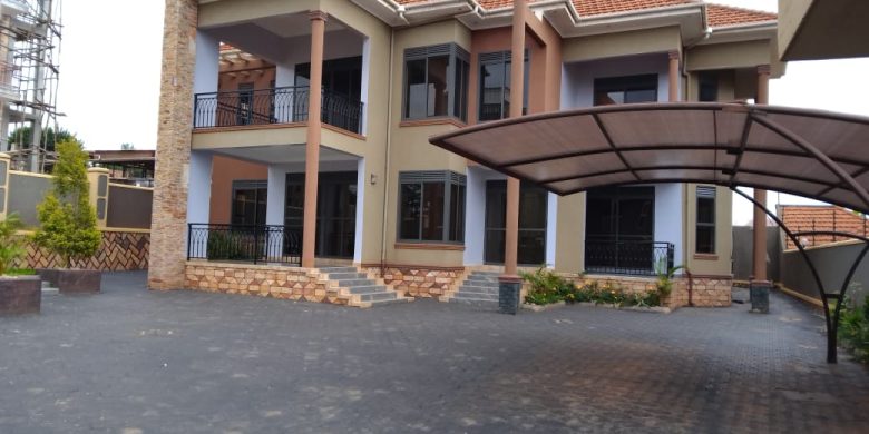 House for sale in Kyanja with 6 bedrooms on 20 decimals