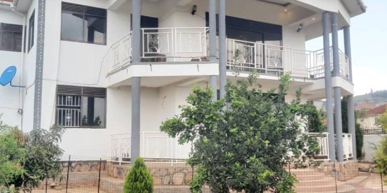 5 bedrooms house for sale in Akright City, Entebbe Road