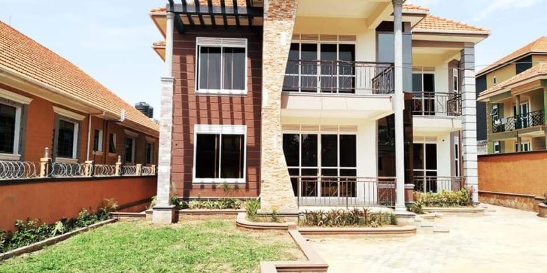 6 Bedrooms House For Sale In Kisaasi Kyanja 20 Decimals At 950m