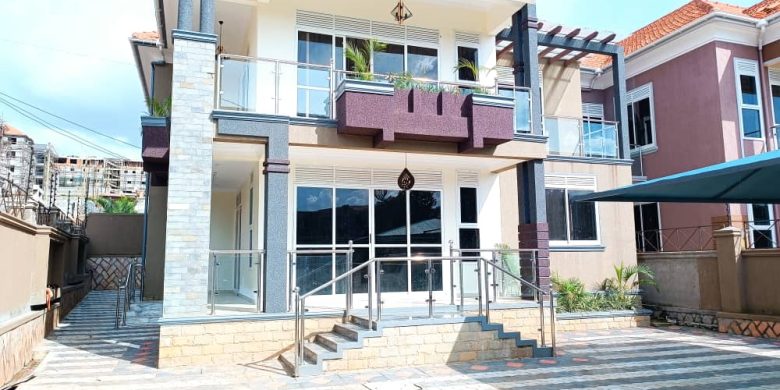 5 Bedrooms House For Sale In Kyanja 14 Decimals At 550m