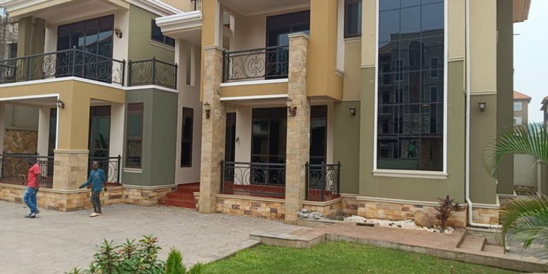 6 Bedrooms Mansion For Sale In Kyanja Kampala 17 Decimals At 1.2Bn Shillings