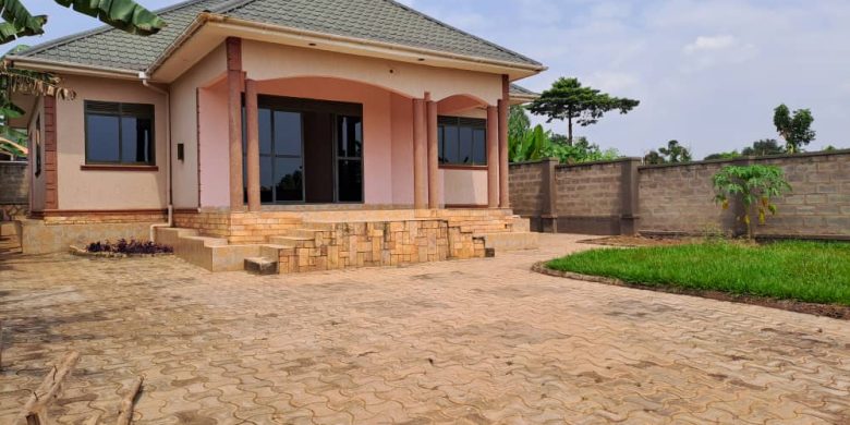 3 Bedrooms House For Sale In Gayaza Nakwero 12 Decimals At 230m