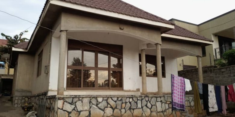 4 Bedrooms House For Sale In Kyanja 12 Decimals At 300m