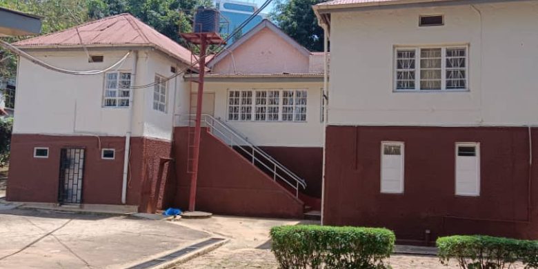 8 Rooms Standalone Office Space For Rent In Nakasero With 3 Quarters At $4,500