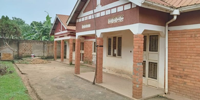 2 Rental Units For Sale In Seeta Namugongo Rd 12 Decimals At 135m