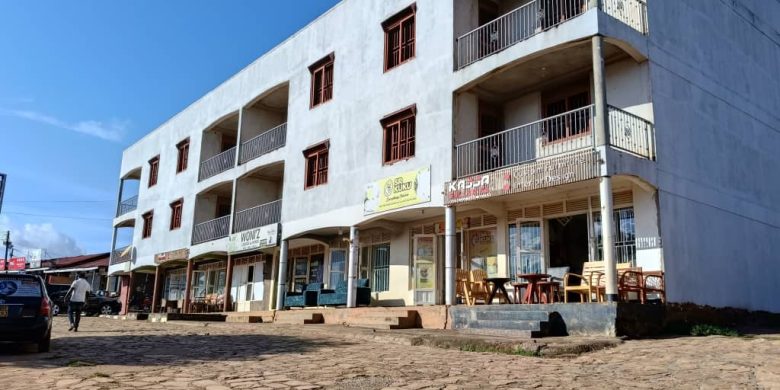 Commercial Building For Sale In Bunga 35 Decimals At 2.6 Billion Shillings