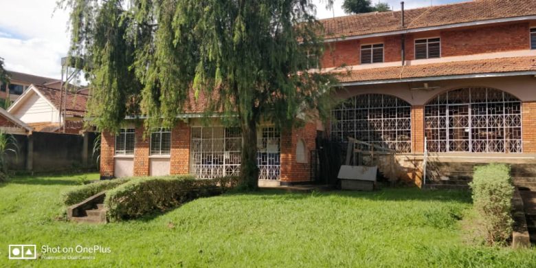 5 Bedrooms House For Sale In Bugolobi On 50 Decimals At $550,000