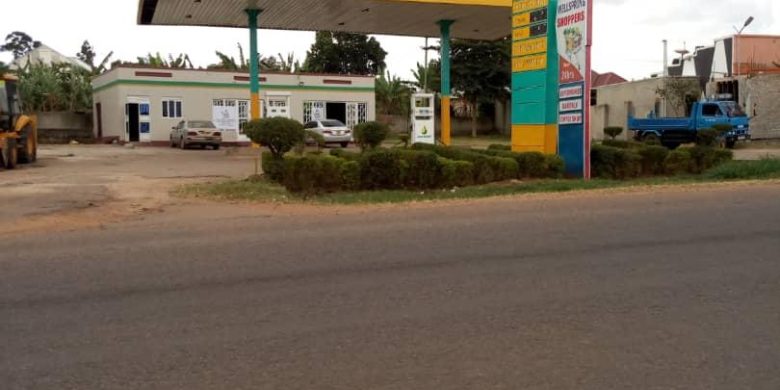 4 Pumps Petrol Station For Sale In Mukono 30 Decimals At 700m