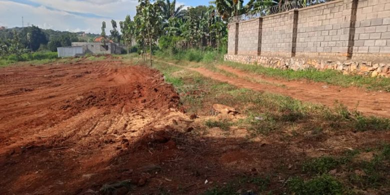 20 Decimals Plot Of Land For Sale In Bweya Kajjansi Entebbe Rd At 120m