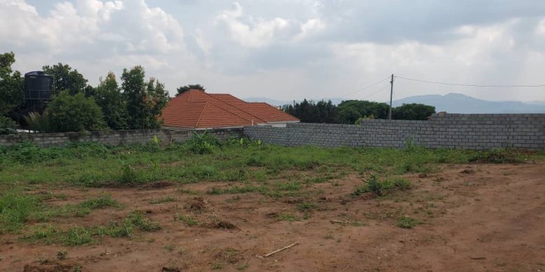 50x100ft Plot Of Land For Sale In Bwebajja Janyi Entebbe Road At 85m