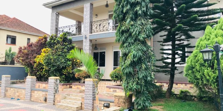 6 Bedrooms Mansion For Sale In Munyonyo 23 Decimals At $470,000