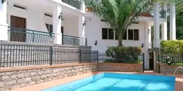 5 Bedrooms House For Sale In Kololo On 50 Decimals At 2.2m USD