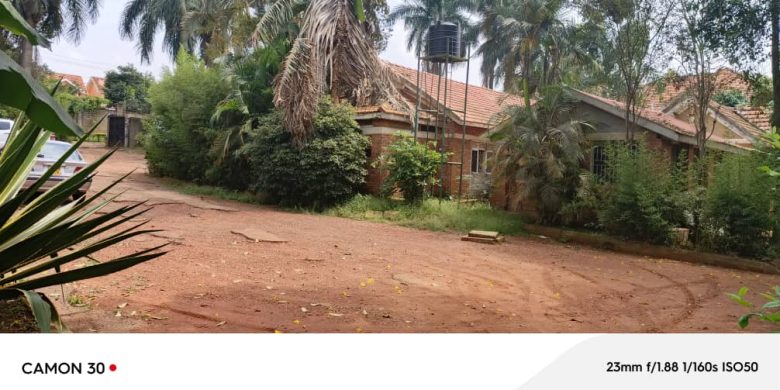 57 Decimals Plot Of Land For Sale In Kyambogo Lower Estate 1.3 Billion Shillings