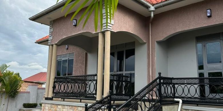 3 Bedrooms House For Sale In Gayaza Kiwenda 13 Decimals 270m