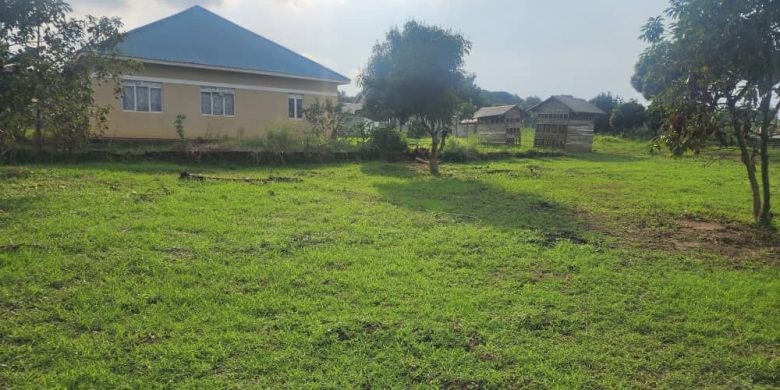 2.5 Lake View Acres Of Land For Sale In Bweya Kajjansi 190m For All